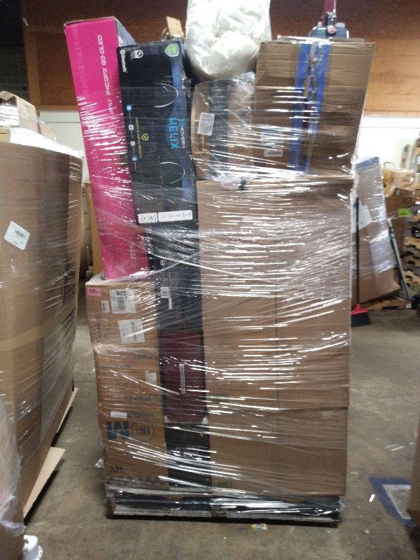 Photo 1 of As is General Merchandise pallet roughly 60 item