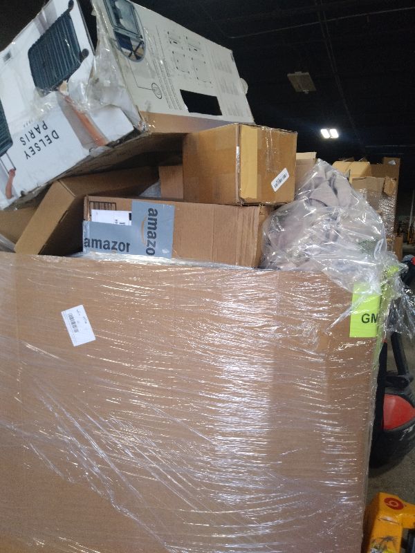 Photo 1 of AS IS GENERAL MERCHANDISE 
PALLET ROUGHLY 6O ITEMS
