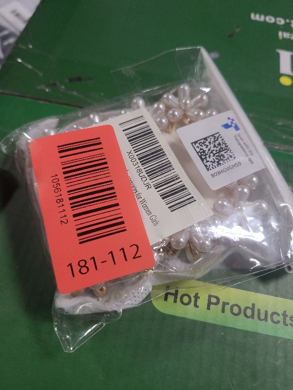 Photo 1 of 10 Pcs Small Mini Pearl Claw Clips with Flower Design, Sweet Artificial Bangs Clips Decorative Hair Accessories for Women Girls