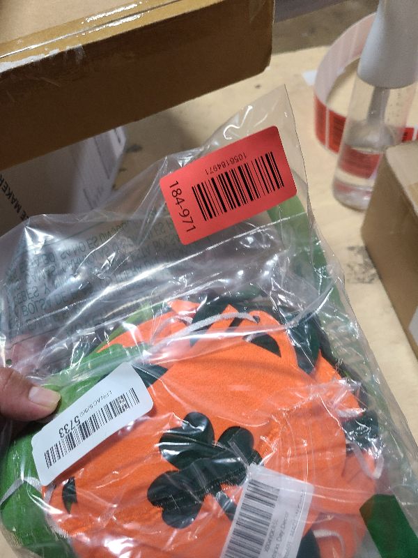 Photo 1 of 15Pcs St Patricks Day Decorations St Patricks Day Decor Pre-Assembled Shamrock Lucky Banner Clover Garland Banners Hanging Swirls for Irish Party Supplies Saint Patricks Day Decorations