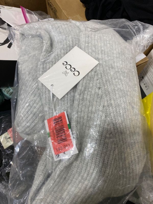 Photo 1 of CeCe Women's Snowflake Intarsia Long-Sleeve Sweater - Jazz Club - Size Large