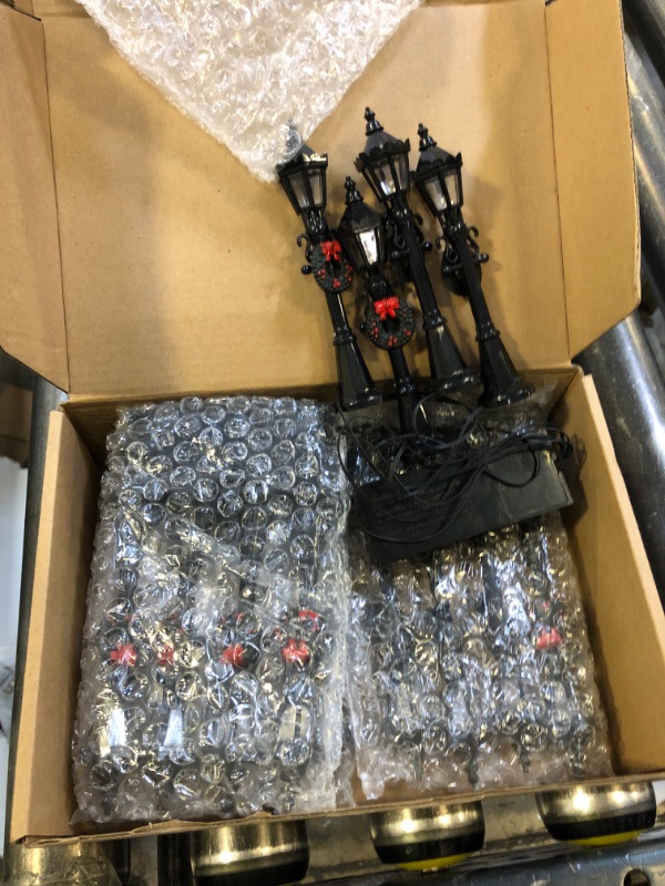 Photo 1 of (UNKNOWN DETAILS) Mini Light Posts with Lights