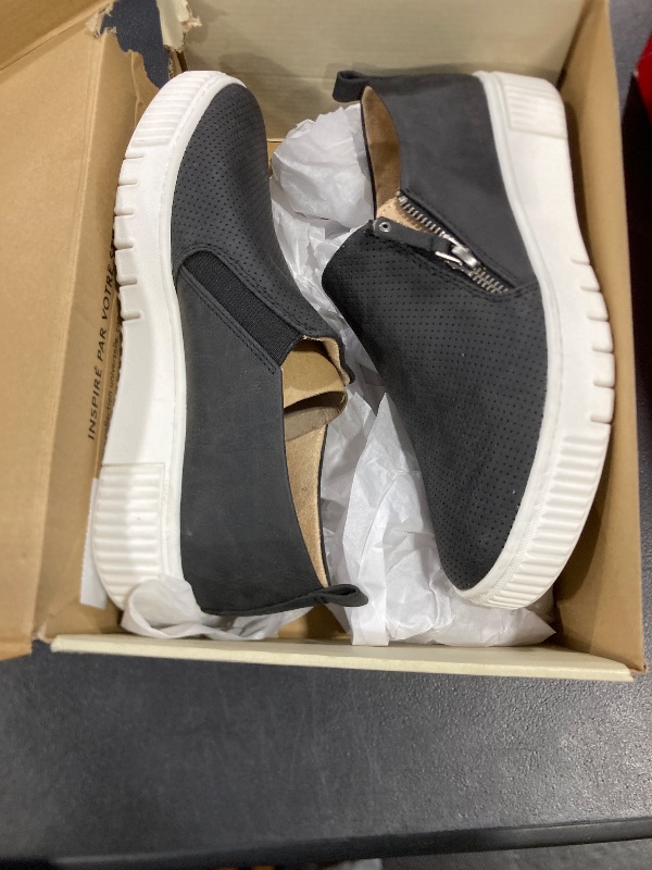 Photo 1 of Naturalizer Soul Womens Turner Platform Zipper Slip On Fashion Sneaker, Black Smooth, 8 M