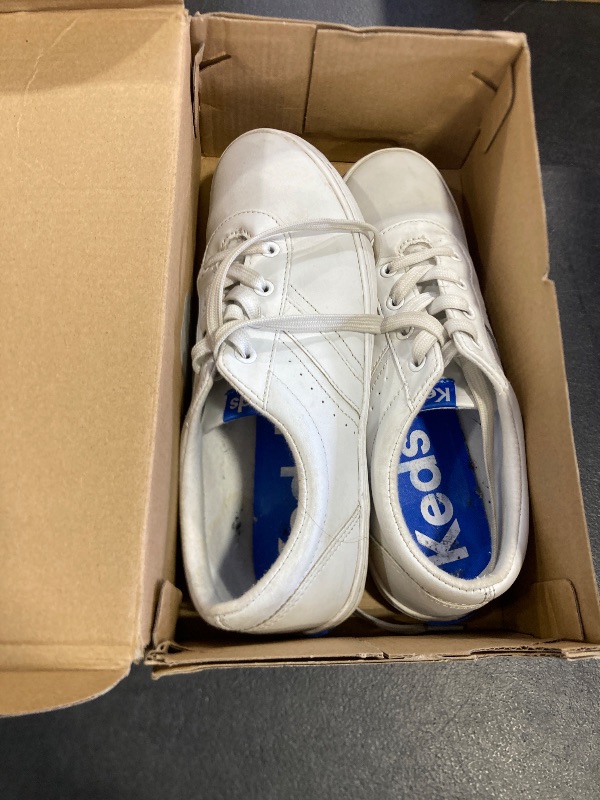 Photo 1 of Keds Kids Womens Riley (Big Kid/Little Kid) White 3.5 Medium