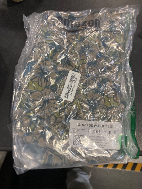 Photo 1 of Amazon Essentials Men's Golf Polo Shirt, Short Sleeve, Slim-Fit, Quick-Dry, Dark Green, XX-Large