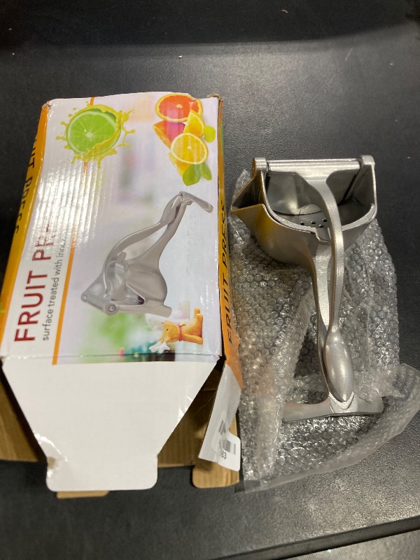 Photo 1 of Aluminum Alloy Fresh Fruit Juice Extractor - Lemon Squeezer Manual, Non-Slip Ergonomic Grip, Easy to Use & Clean, 8.7" Length with 0.6L Capacity - Efficient Extraction of Citrus, and Other Fruits