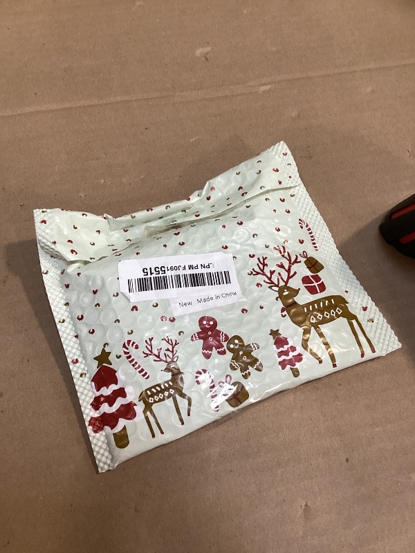 Photo 1 of 200Pcs Gold Ornament Hooks Ornament Hangers Ribbon Ornament String with Snaps Precut String Hangers Snap Fasteners Rope Hooks for Halloween Christmas Ornaments Price Tag Crafts Gift Tag