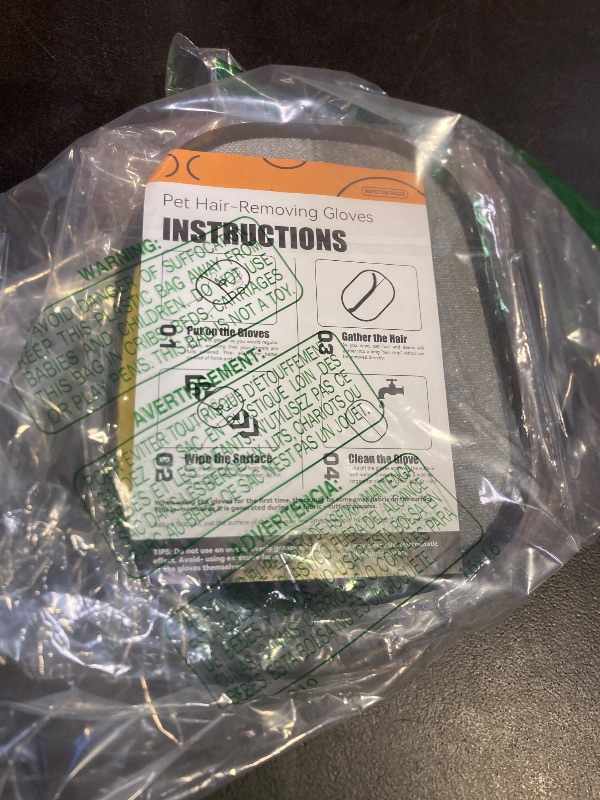 Photo 1 of 2PCS Pet Hair Removal Glove .Upgraded Thickened Reusable Electrostatic Pet Hair Remover Glove Tool .Dogs & Cats pet hair glove.Used for Sofas, Bed Sheets, Carpets, Clothes, Curtains and Car Seats.