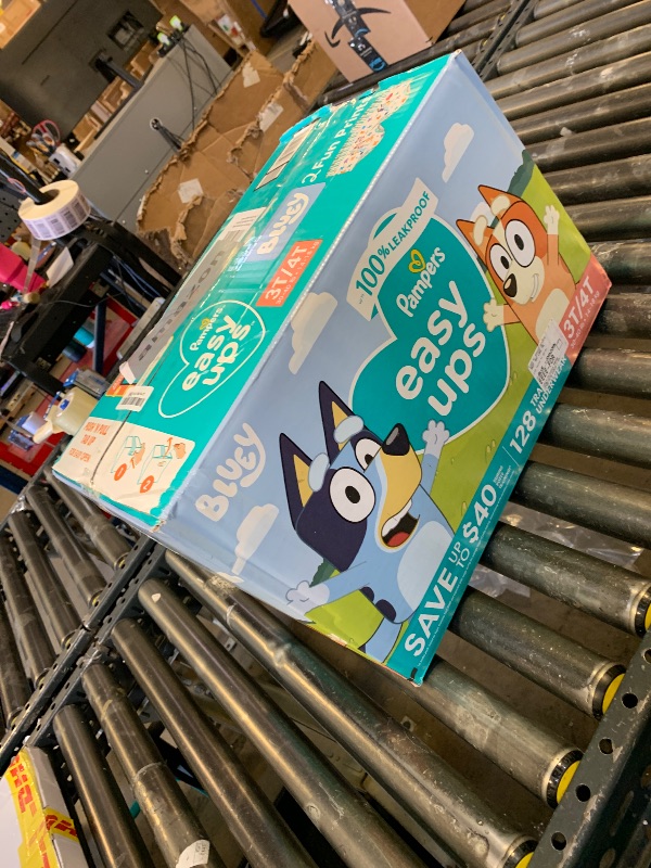 Photo 1 of  3t/4t pampers 