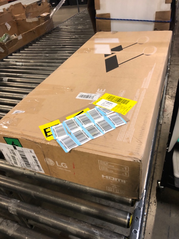 Photo 1 of *READ CLERK NOTES* LG 27-Inch Class StanbyMe 1080p-Portable Touch-Screen-Monitor 27ART10AKPL, Built-in Battery, Full Swivel Rotation, 60Hz Refresh Rate, Calming Beige