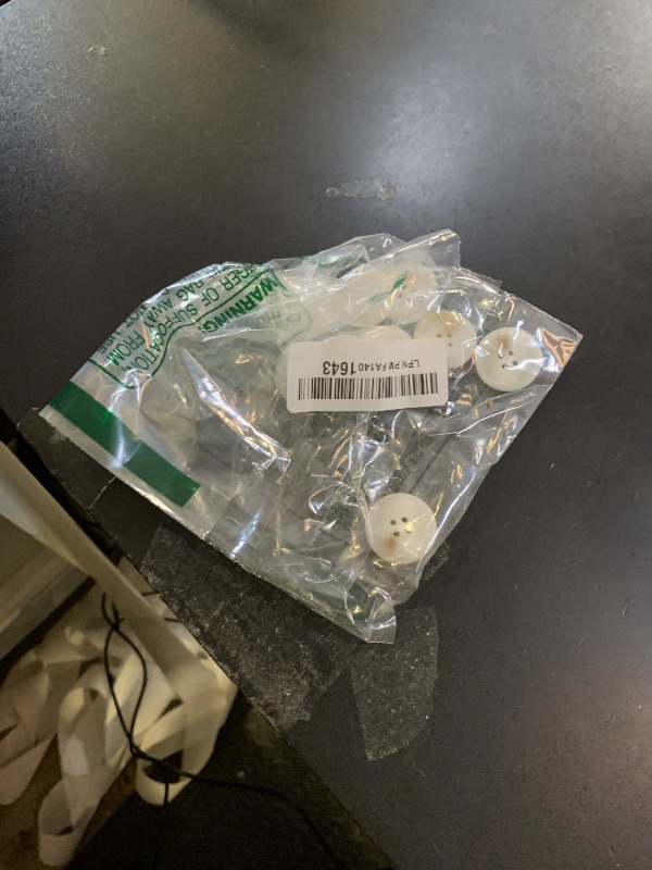 Photo 1 of 10 Pcs Imitation Horn Flatback Buttons Resin Buttons for Clothing Suit Coat Decorations DIY Accessories (01 White, 25mm)