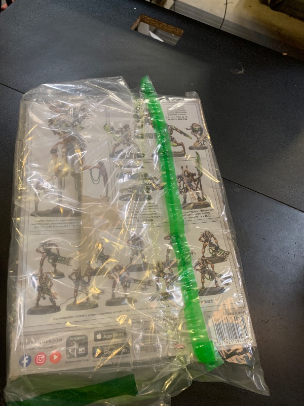 Photo 1 of **INCOMPLETE, MISSING PIECES** Warhammer 40,000 Combat Patrol: Necrons