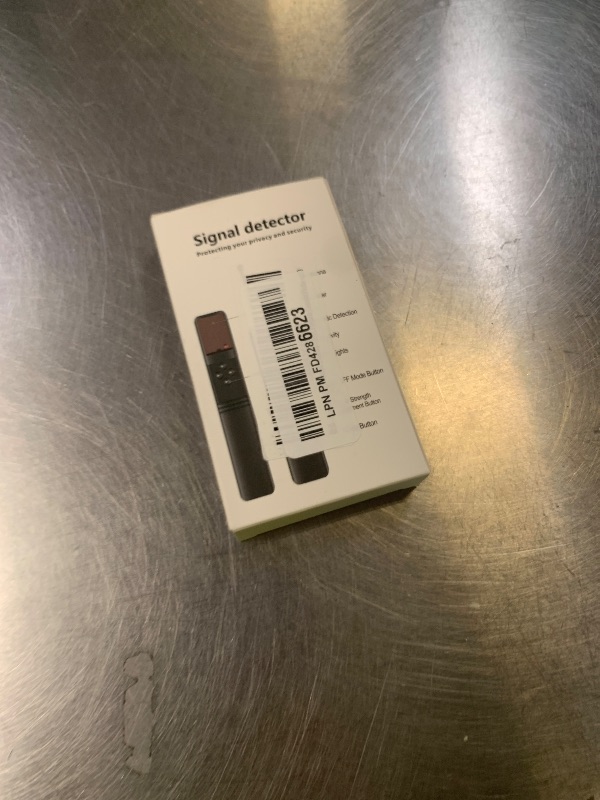 Photo 1 of qeanio Hidden Camera Detector, AI-Powered Anti-spy Camera Detector, Wireless Signal Scanner for Office/Car/Bathroom/Hotel. Features 5 Sensitivity Levels, 5 Detection Modes and 25 Hour Battery Life