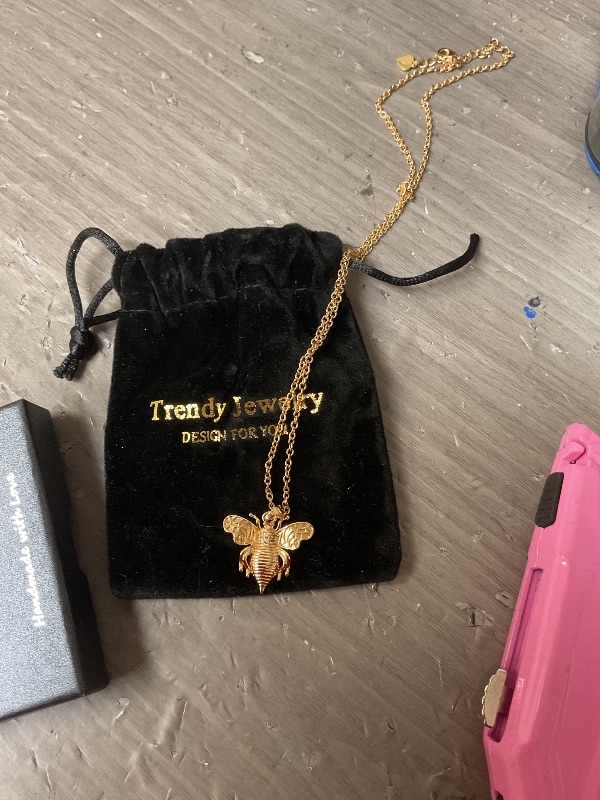 Photo 1 of PERNNLA PEARL 18K Gold Plated Whimsical Critters Bee Pendant Necklace for Women 18 Inch Chain Adjustable Dainty Layered Necklaces for Women Jewelry