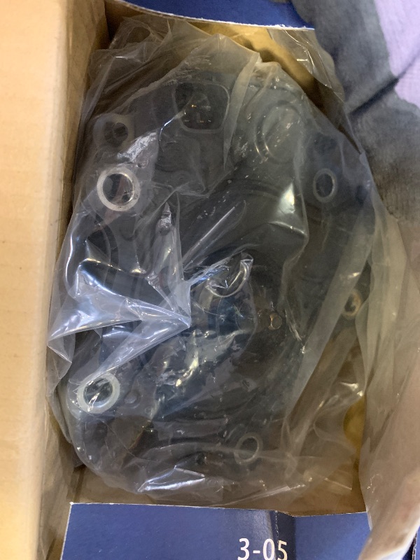 Photo 1 of AISIN WPT-190 New Engine Water Pump with Gaskets - Compatible with Select Lexus CT200h Toyota Prius, Prius C, Prius Plug-In, Prius V