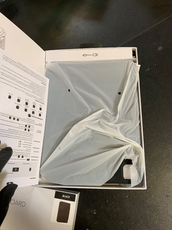 Photo 1 of ESR iPad Air 11 Inch Case with Keyboard (M3/M2, 2025/2024) & iPad Pro 11/Air 5th/4th Gen Keyboard, Easy-Set Magnetic Stand, Portrait/Raised Modes, with Removable Protective Case, Black