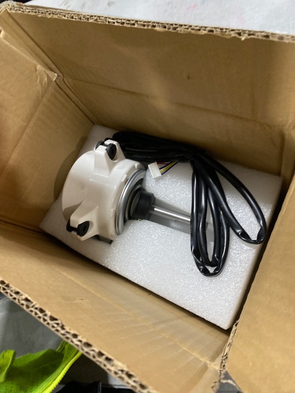 Photo 1 of 9379853019 Condenser Fan Motor Compatible with Fujitsu Mini Split AC Systems Replace 9379853002 Brushless DC Outdoor Fan Motor MFE45VVT 100W 380V OEM Replacement