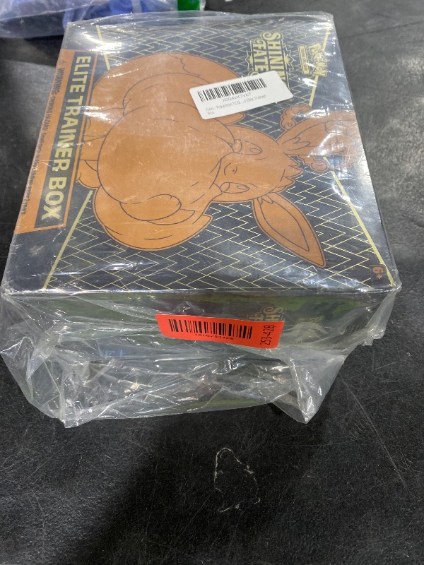 Photo 1 of Pokemon TCG: Shining Fates Elite Trainer Box