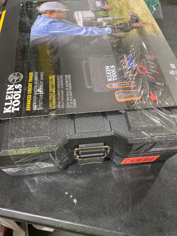 Photo 1 of Klein Tools ET450 Advanced Underground Circuit Breaker Finder and Wire Tracer Kit for Energized and Non-Energized Breakers, Fuses, and Wires