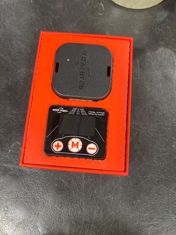 Photo 1 of Roar Pedal Throttle Response Controller With Remote Controller Compatible With Some Models of Toyota and Lexus RP931B