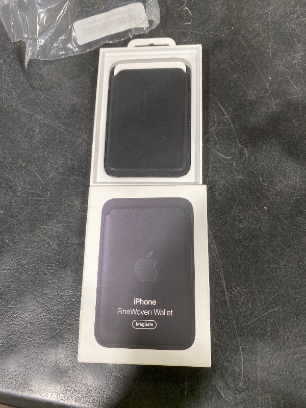 Photo 1 of Apple iPhone FineWoven Wallet with MagSafe – Black ???????