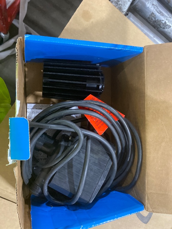 Photo 1 of Danner Manufacturing, Inc., Pondmaster, 950 GPH Pond-Mag, Magnetic Drive Water Pump, 02720