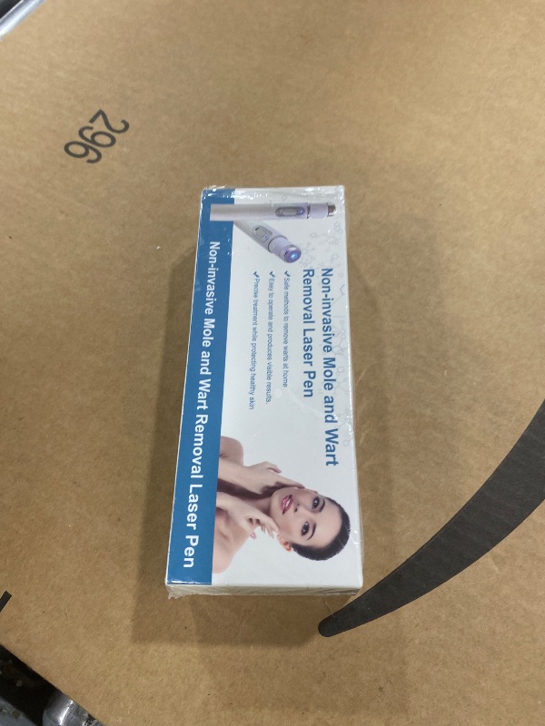 Photo 1 of Midjustty Maximum Strength WART Remover,Mole and Wart Removal Pen,Dark Spot Remover for Face and Body, Comfortable and Effevtive.