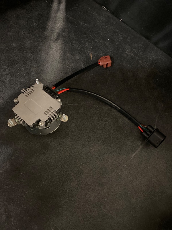 Photo 1 of BMW 1 2 3 Series F20 F21 F22 F30 F31 LCI Engine Cooling Radiator Fan Motor 300W