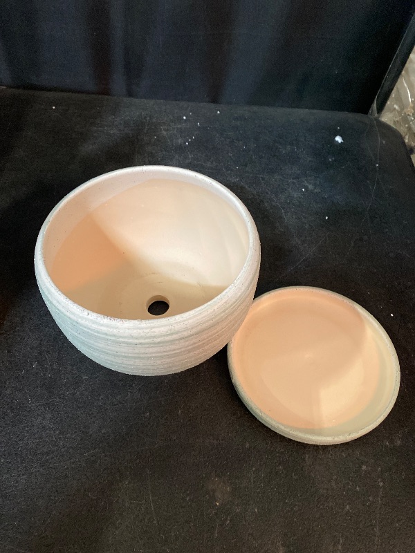 Photo 1 of Ceramic Planters for Indoor Plants - 8 inch Plant Pot Outdoor, Ceramic Flower Pot with Drainage Hole and Saucer, Round Modern Planter, Living Room Apartment Decor, Birthday Gifts, Green