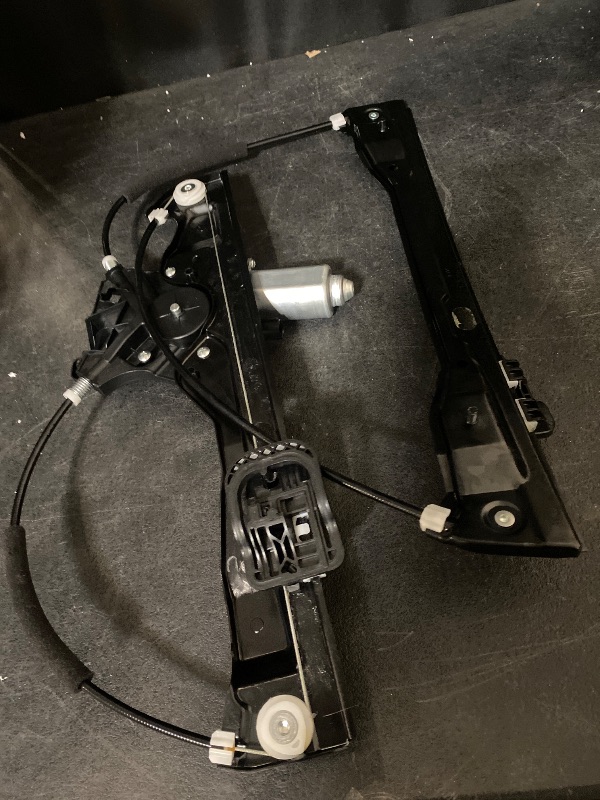 Photo 1 of  751-595 Front Passenger Side Window Regulator w/Motor Fit for Chevrolet Cruze 2016-2019 w/o Express Up Or Down/Black/Replaces 23269946 42671714