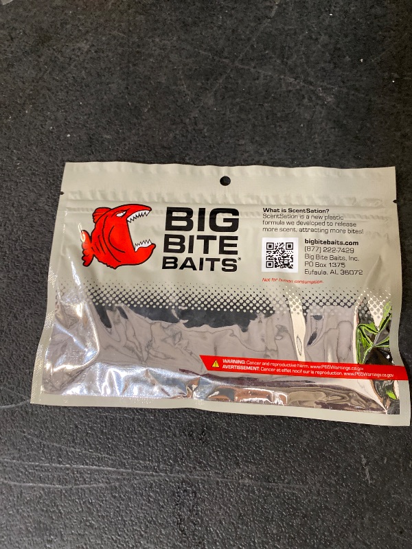 Photo 1 of Big Bite Baits Scentsation Tailcutter Grub Junebug/Chartreuse 2.5 10 Count