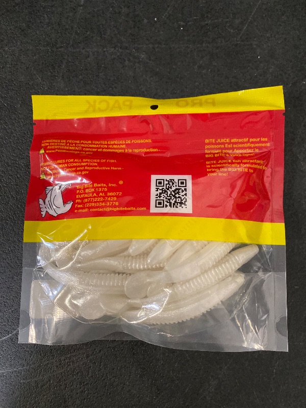 Photo 1 of Big Bite Baits Cane Thumper Pearl 25 Count 4.25"