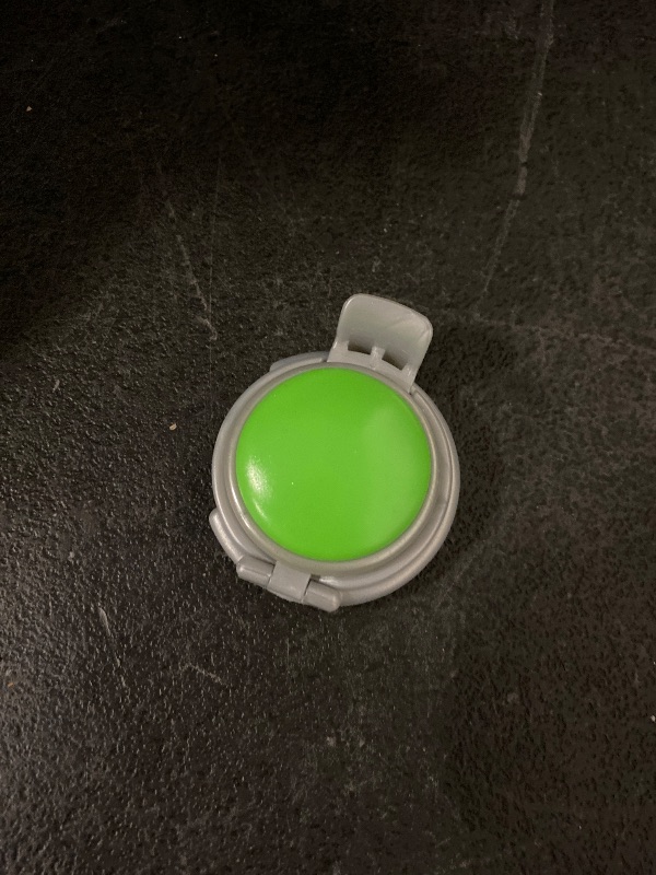 Photo 1 of Beverage Can Stopper for Standard, Reusable Cover for Sodas and Juices, Green