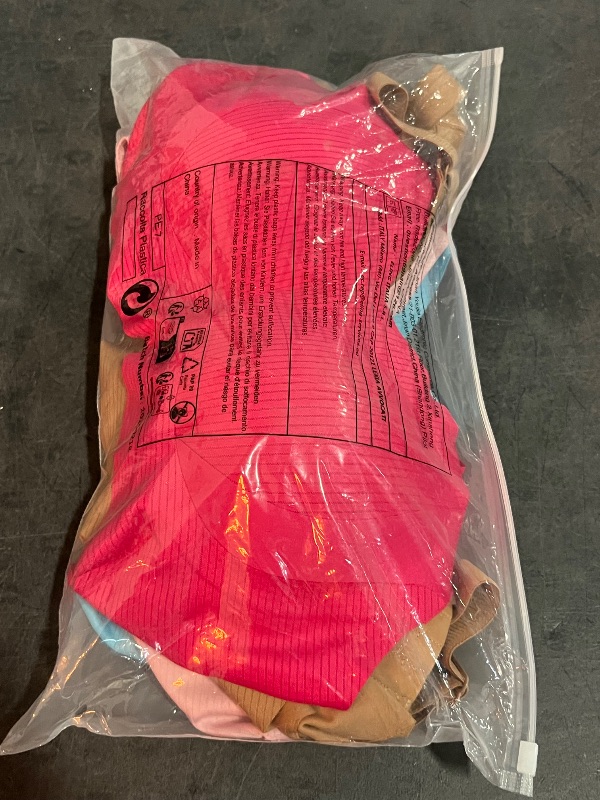 Photo 1 of (S) 5 Pack Seamless Bras for Women Push Up Ribbed Wireless Full Support Adjustable Bra Solid Color Comfortable Bralette * Different Colors 
