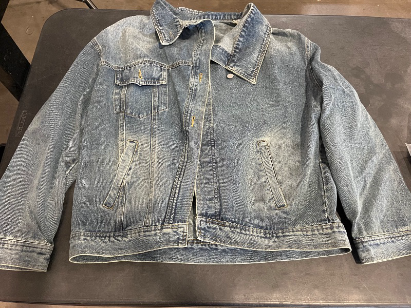 Photo 1 of (XXL) Womens Jean Jacket with Pockets 