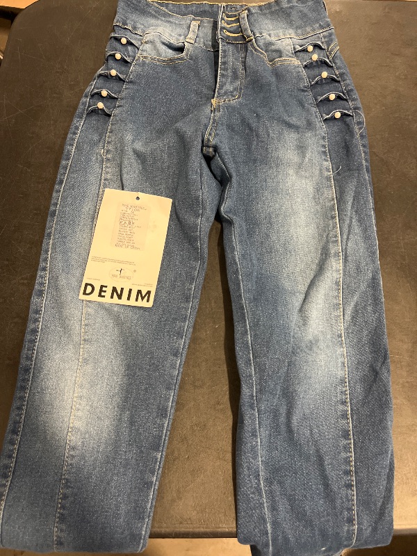 Photo 1 of (S) Womens Jeans with Pearl Design