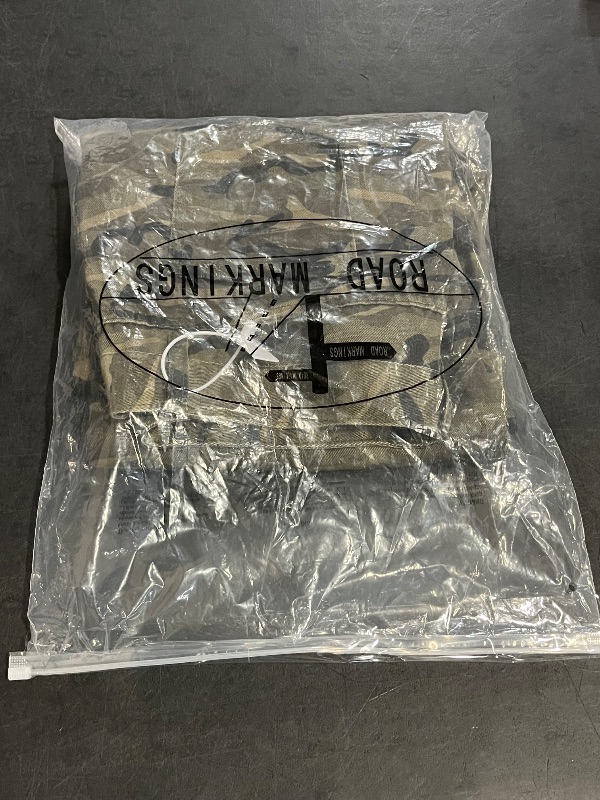 Photo 1 of (XL) Mens Camoflouge Jeans