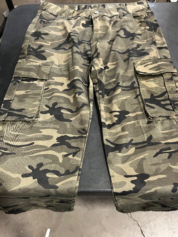 Photo 1 of (XL) Mens Camoflouge Jeans