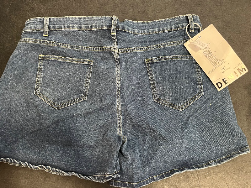 Photo 1 of (XXXL) Womens Shorts