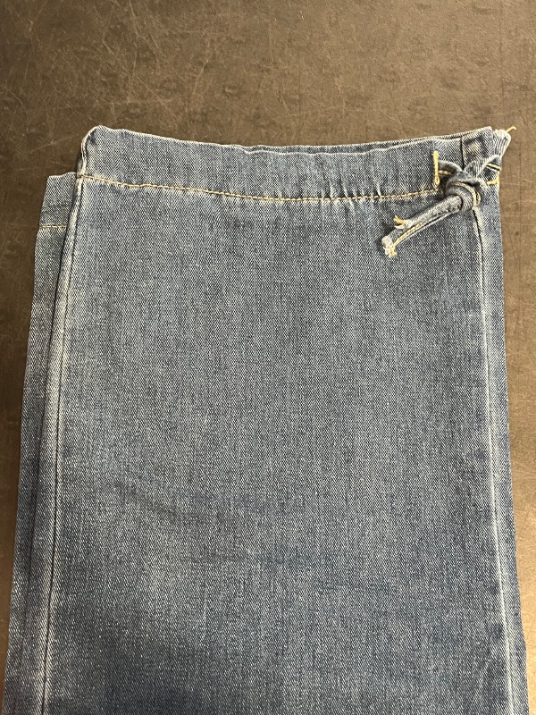 Photo 1 of (L) Womens Denim Jeans with OverLapped Pockets in Front and Tie on Bottom Leg, Wide Leg, Medium Wash Jeans 