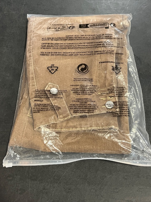 Photo 1 of (M) Cinnamon-Colored High-Waisted Flared Jeans for Women Featuring a Multi-Button Closure, Side Splits, And Button Details That Enhance The Shape of The Butt. These Jeans Embody a Classic, Trendy Vintage Style Suitable for Daily Wear, Office Commutes