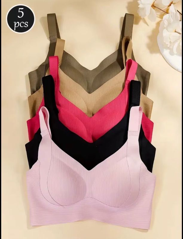 Photo 1 of (3XL) 5 Pc Womens Seamless Bras with Wide Shoulder
