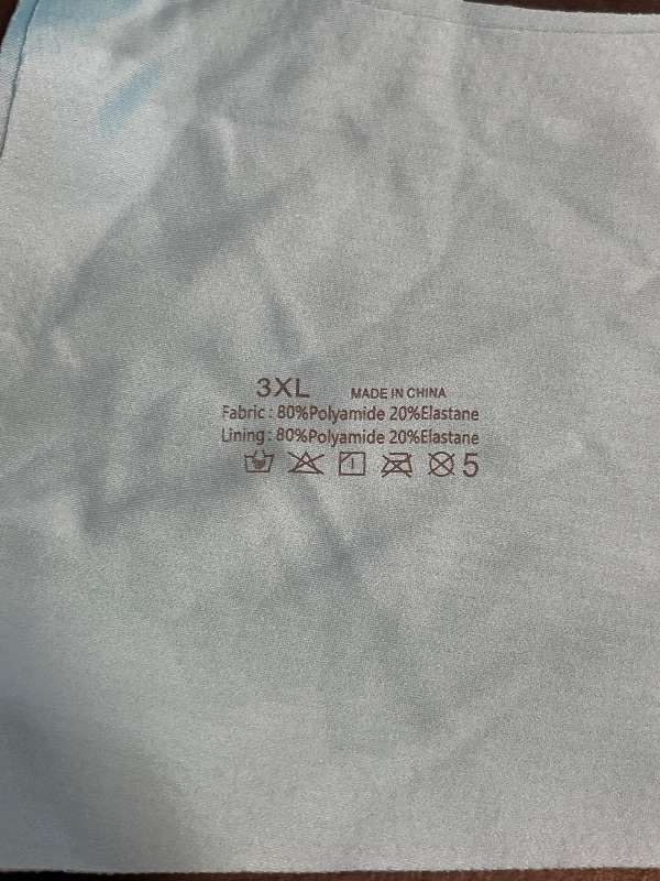 Photo 1 of (3XL) 5 Pc Womens Seamless Bras with Wide Shoulder
