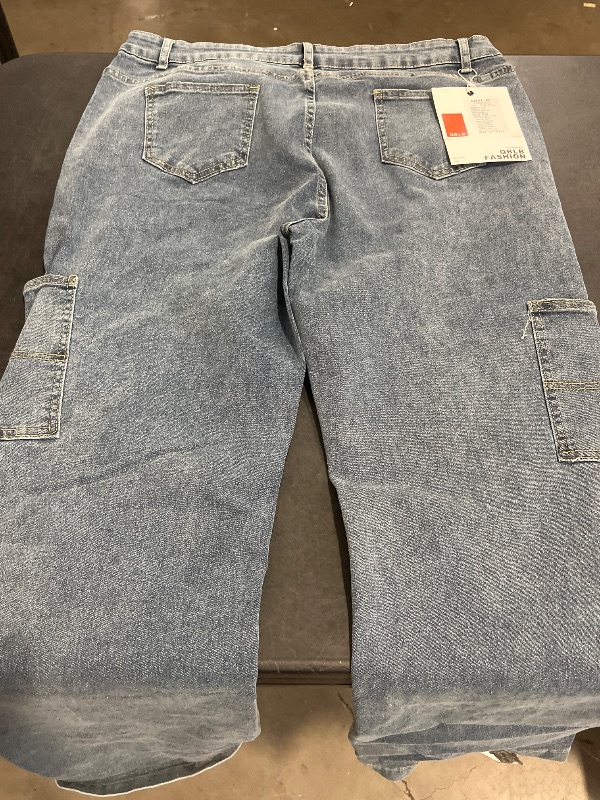 Photo 1 of (XXXL) Womems Medium Wash Denim Jeans with SIde Pockets 