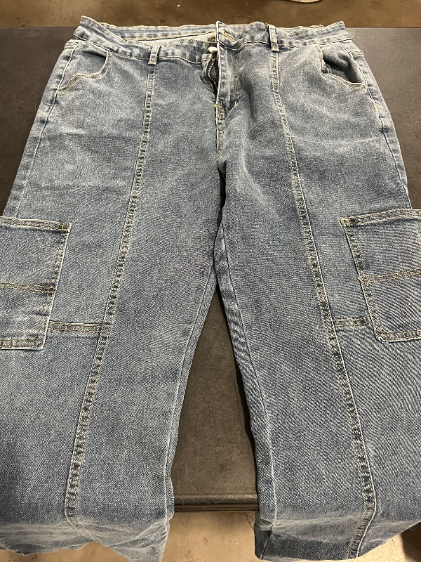 Photo 1 of (XXXL) Womems Medium Wash Denim Jeans with SIde Pockets 