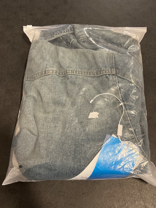 Photo 1 of (XXL) Womens Jean Jacket with Pockets 