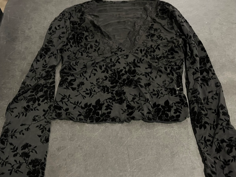 Photo 1 of (L) Womens See Through Floral Shirt with V- Neck and Seam Design 