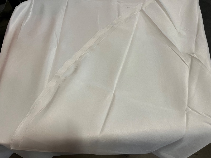 Photo 1 of Fitable 6 Pack White Round Tablecloths - 120 Inches in Diameter - Stain Resistant and Washable Table Clothes, Polyester Fabric Table Covers for Wedding, Party, Banquet, Formal Events
