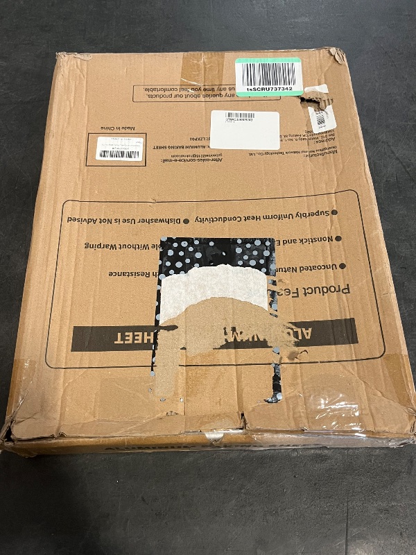 Photo 1 of Commercial Quality Baking Sheet Pan Set, Natural Aluminum Cookie Sheet, Umite Chef Warp Resistant Baker's Half Sheet Pan, Large Thick Cookie Tray Pans for Baking, Roasting(2 Pack, 18X13In)
