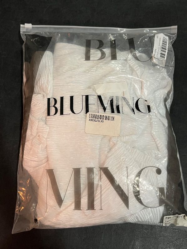 Photo 1 of (XL) Womens Silk Lounge 2 Piece Set Button Down Top with Pattern - White